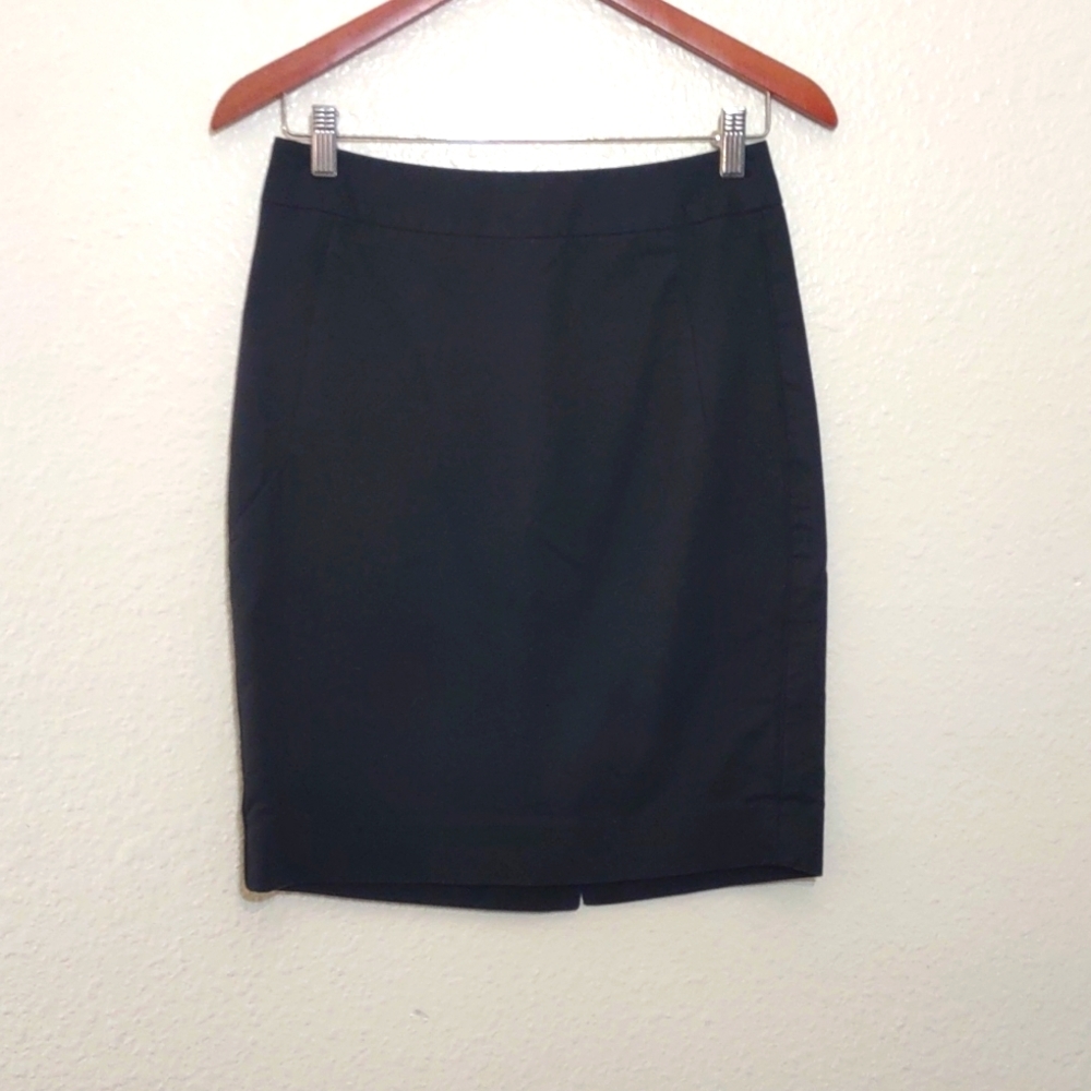 Slightly Used The Limited Lexie Fit Size 2 Color Black